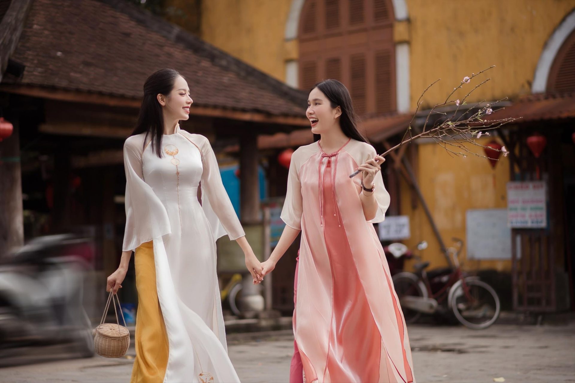 Top 5 địa điểm chụp ảnh áo dài cực đẹp cho dịp Tết tại Hà Nội