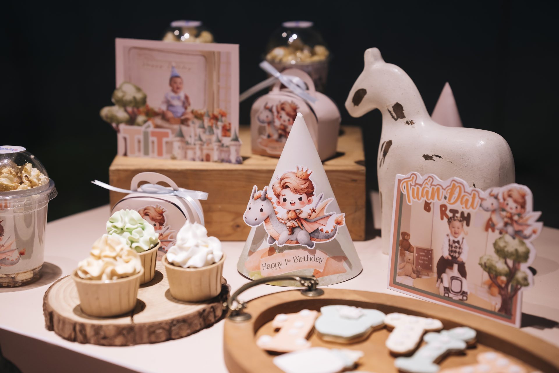 Nhà hàng tổ chức sinh nhật ấm cúng, ý nghĩa tại Hà Nội