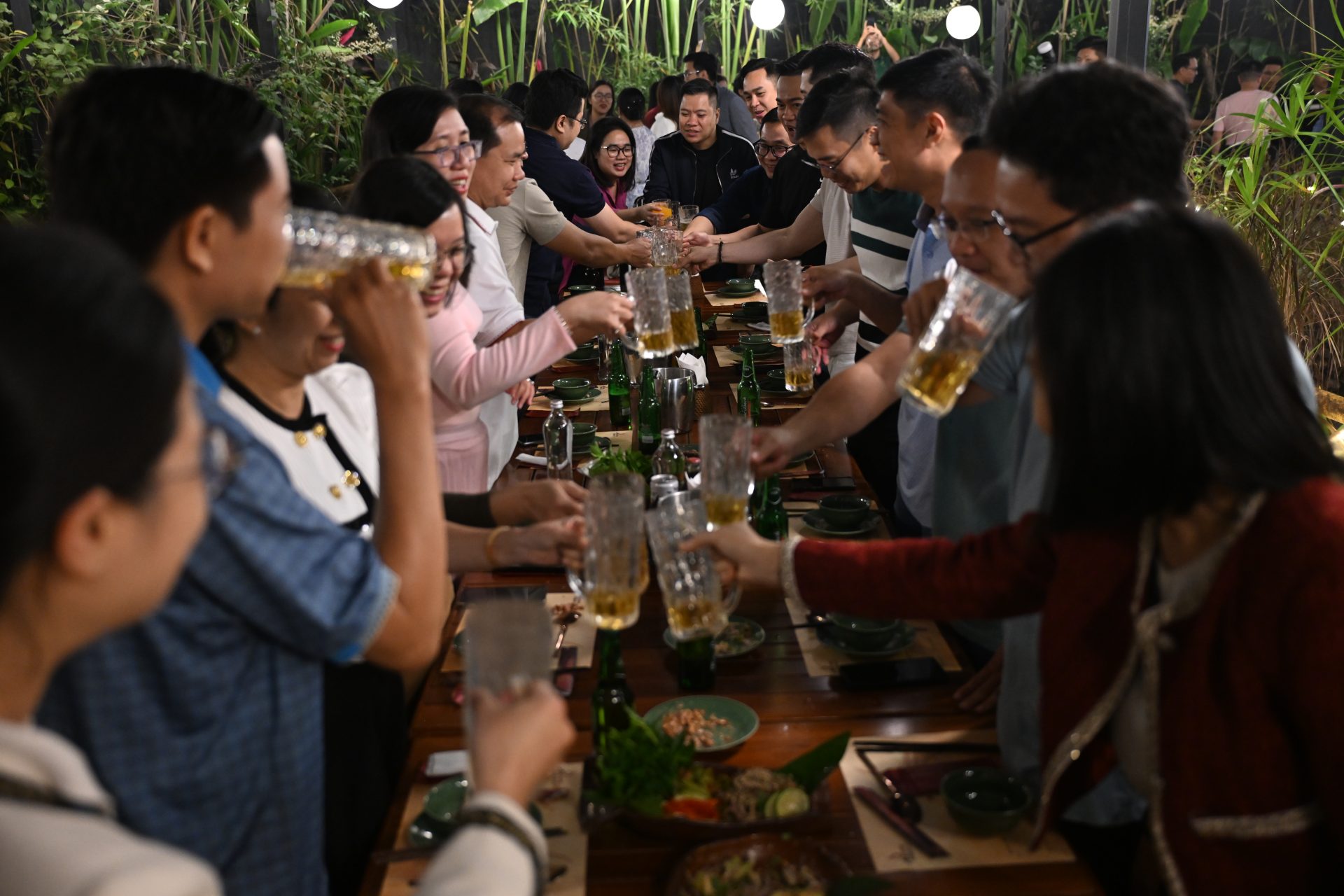 Bí quyết tổ chức tiệc tất niên trọn vẹn cho công ty và gia đình