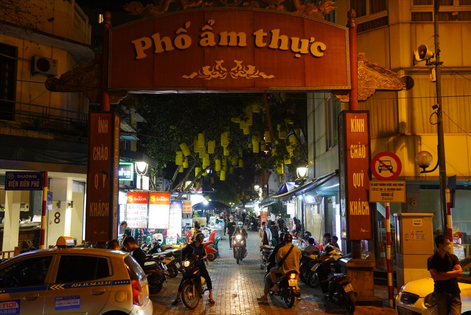 Hà Nội Về Đêm Dịp Tết: 5 Trải Nghiệm Không Thể Bỏ Lỡ